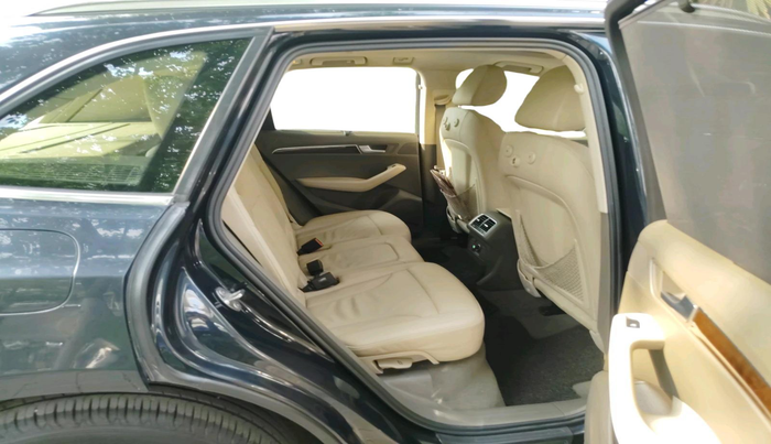 2012 Audi Q5 2.0 TDI QUATTRO, Diesel, Automatic, 66,944 km, interior