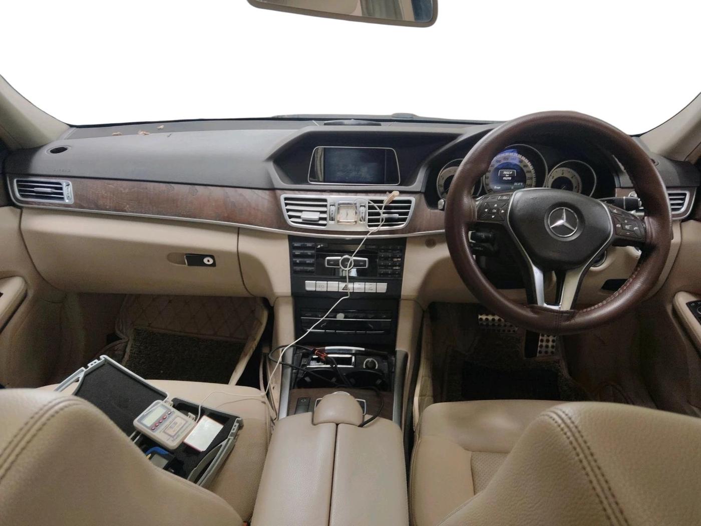 2014 Mercedes Benz E Class E 250 CDI AVANTGARDE, Diesel, Automatic, 95,295 km, interior
