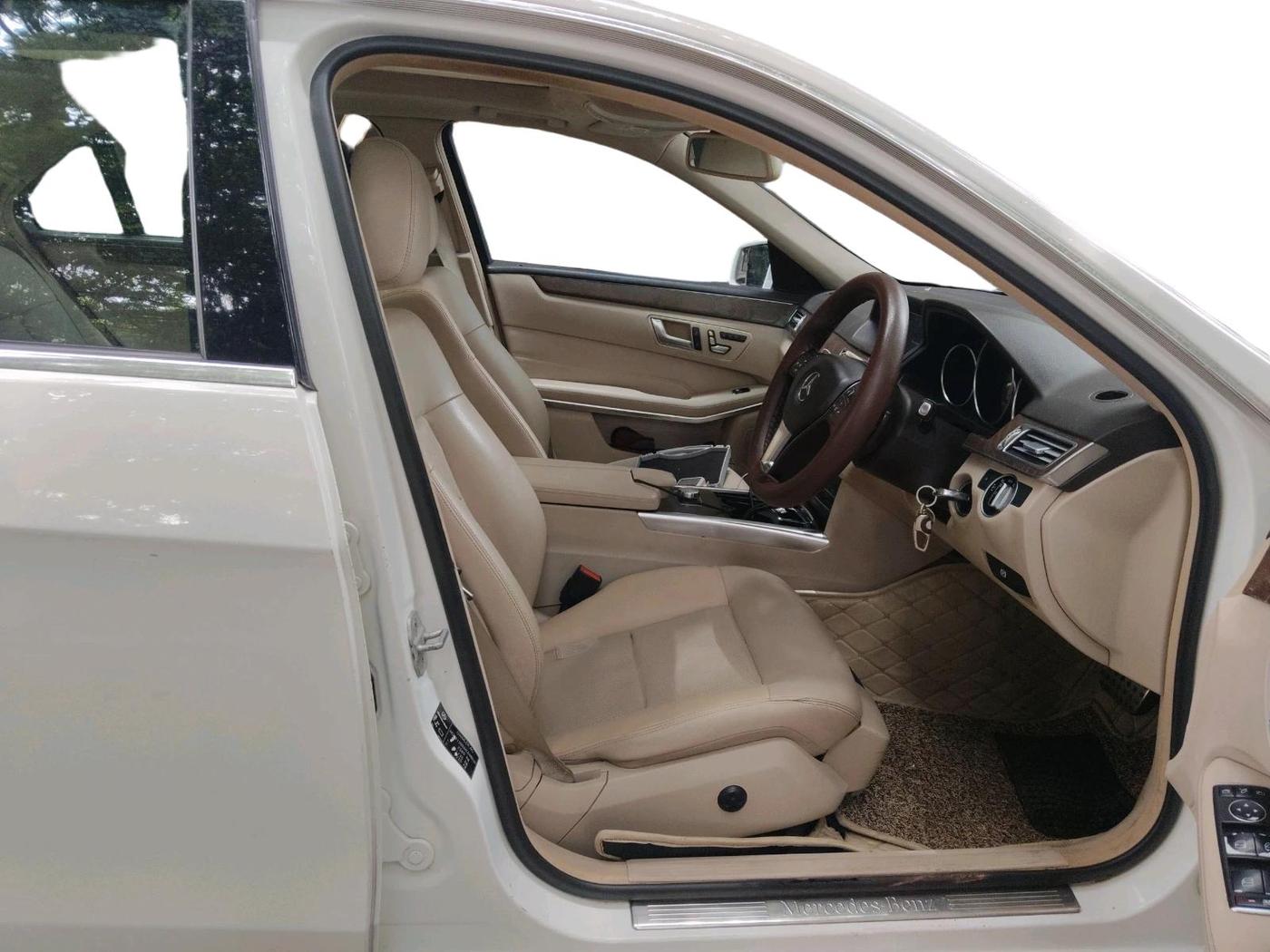 2014 Mercedes Benz E Class E 250 CDI AVANTGARDE, Diesel, Automatic, 95,295 km, interior