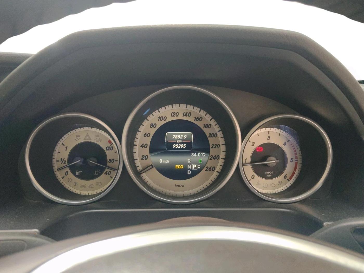 2014 Mercedes Benz E Class E 250 CDI AVANTGARDE, Diesel, Automatic, 95,295 km, interior