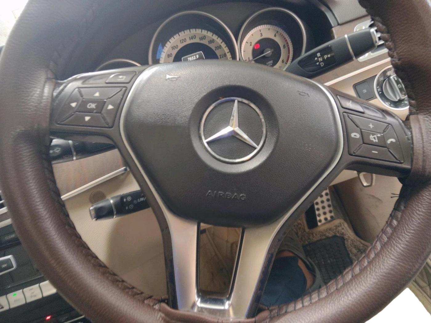 2014 Mercedes Benz E Class E 250 CDI AVANTGARDE, Diesel, Automatic, 95,295 km, interior