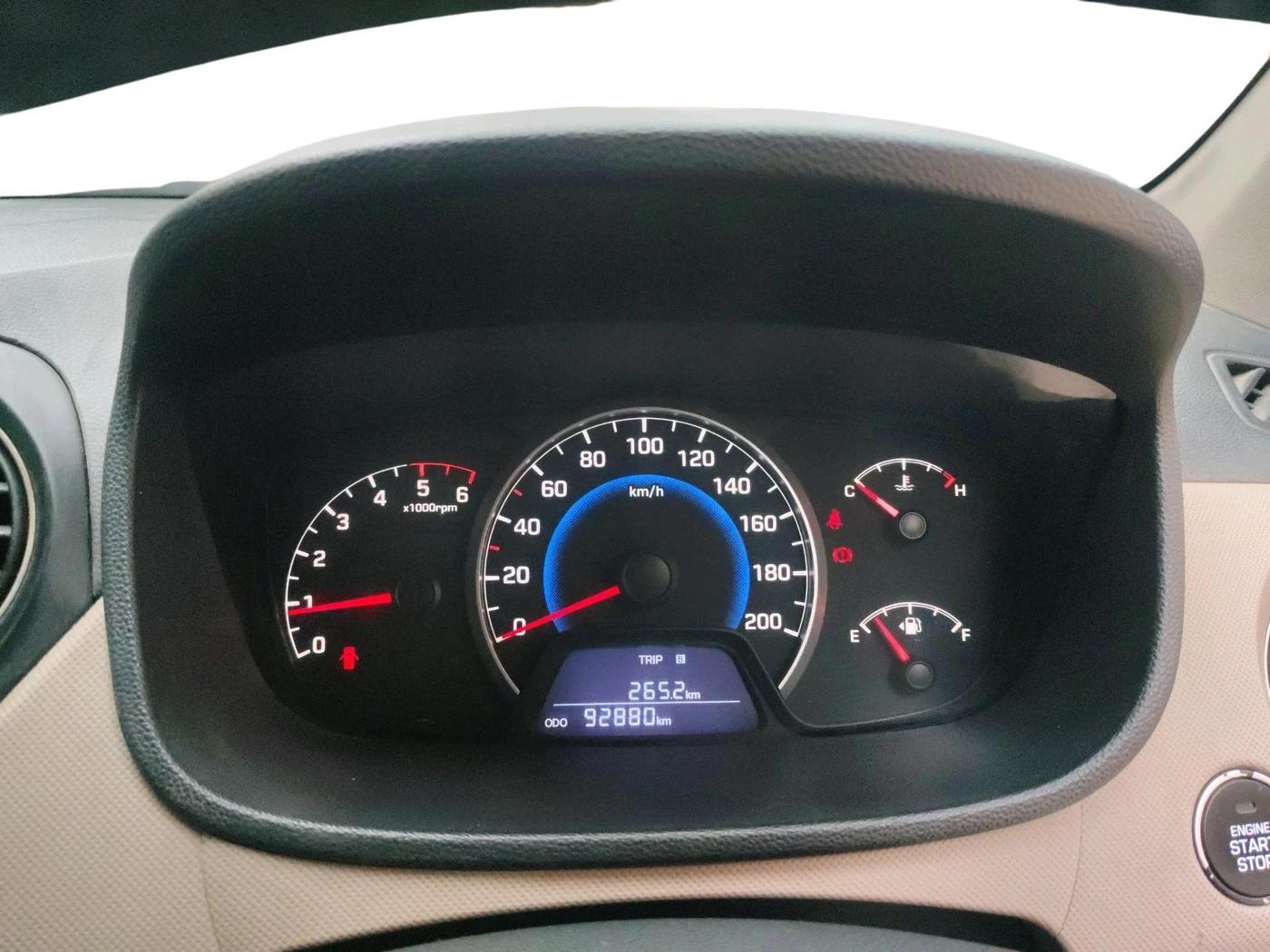 2014 Hyundai Grand i10 ASTA 1.1 CRDI, Diesel, Manual, 1,10,936 km, interior