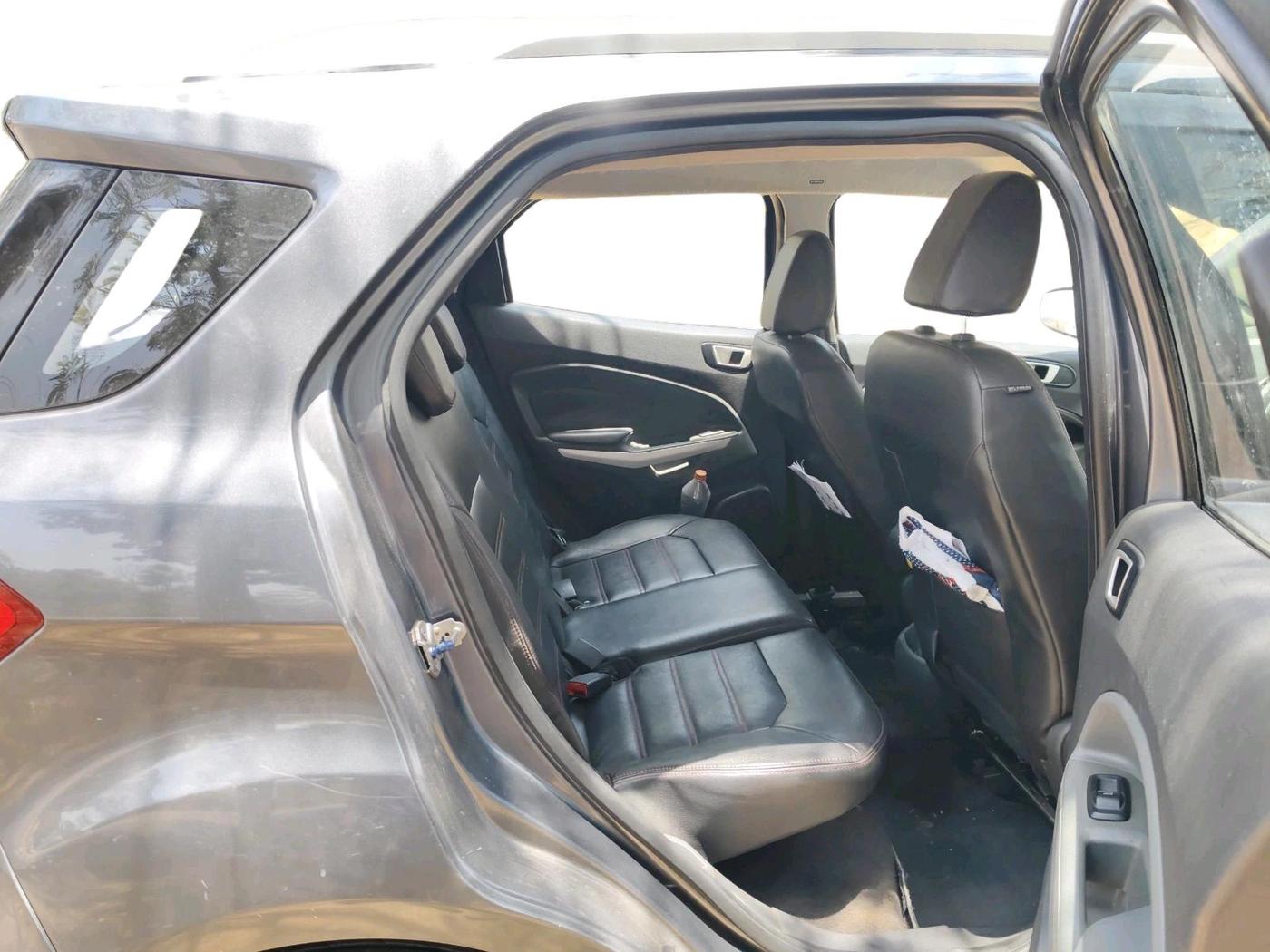 2014 Ford Ecosport TITANIUM 1.5L DIESEL (OPT), Diesel, Manual, 1,42,430 km, interior
