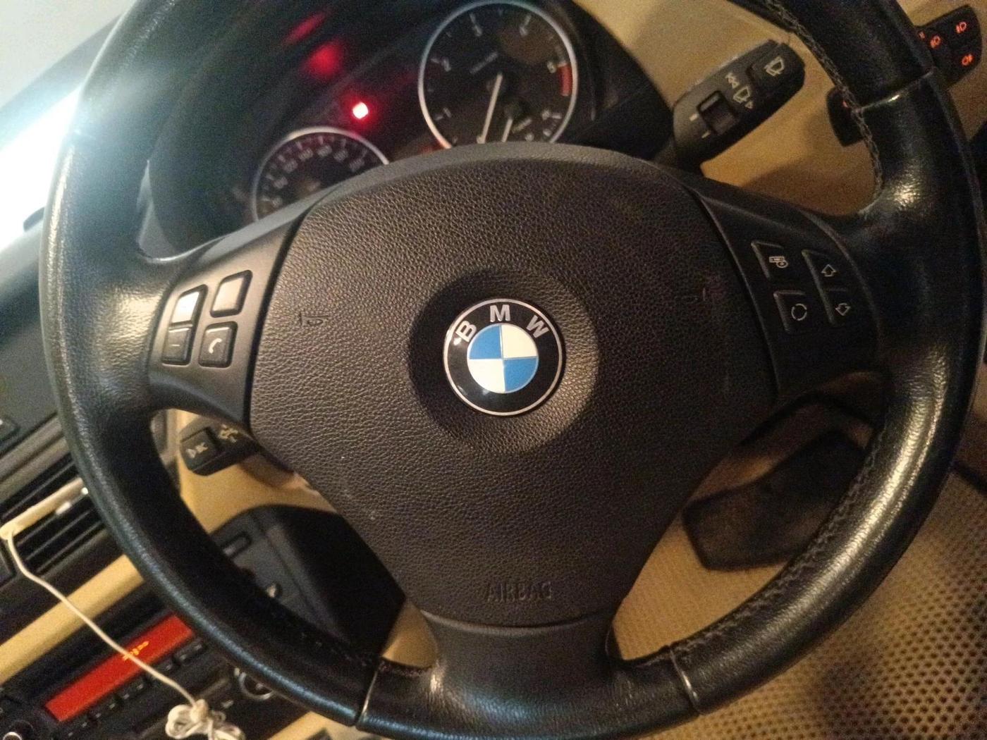 2011 BMW X1 sDrive20d, Diesel, Automatic, 35,410 km, interior