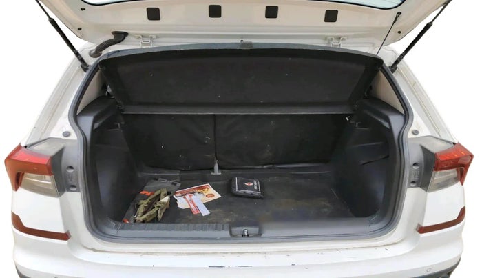 2022 Skoda KUSHAQ AMBITION 1.0L TSI MT, Petrol, Manual, 92,753 km, exterior