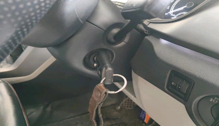 2022 Skoda KUSHAQ AMBITION 1.0L TSI MT, Petrol, Manual, 92,753 km, interior