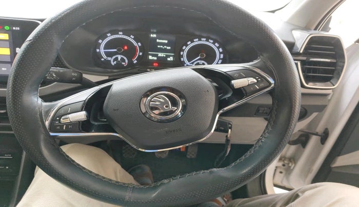 2022 Skoda KUSHAQ AMBITION 1.0L TSI MT, Petrol, Manual, 92,753 km, interior