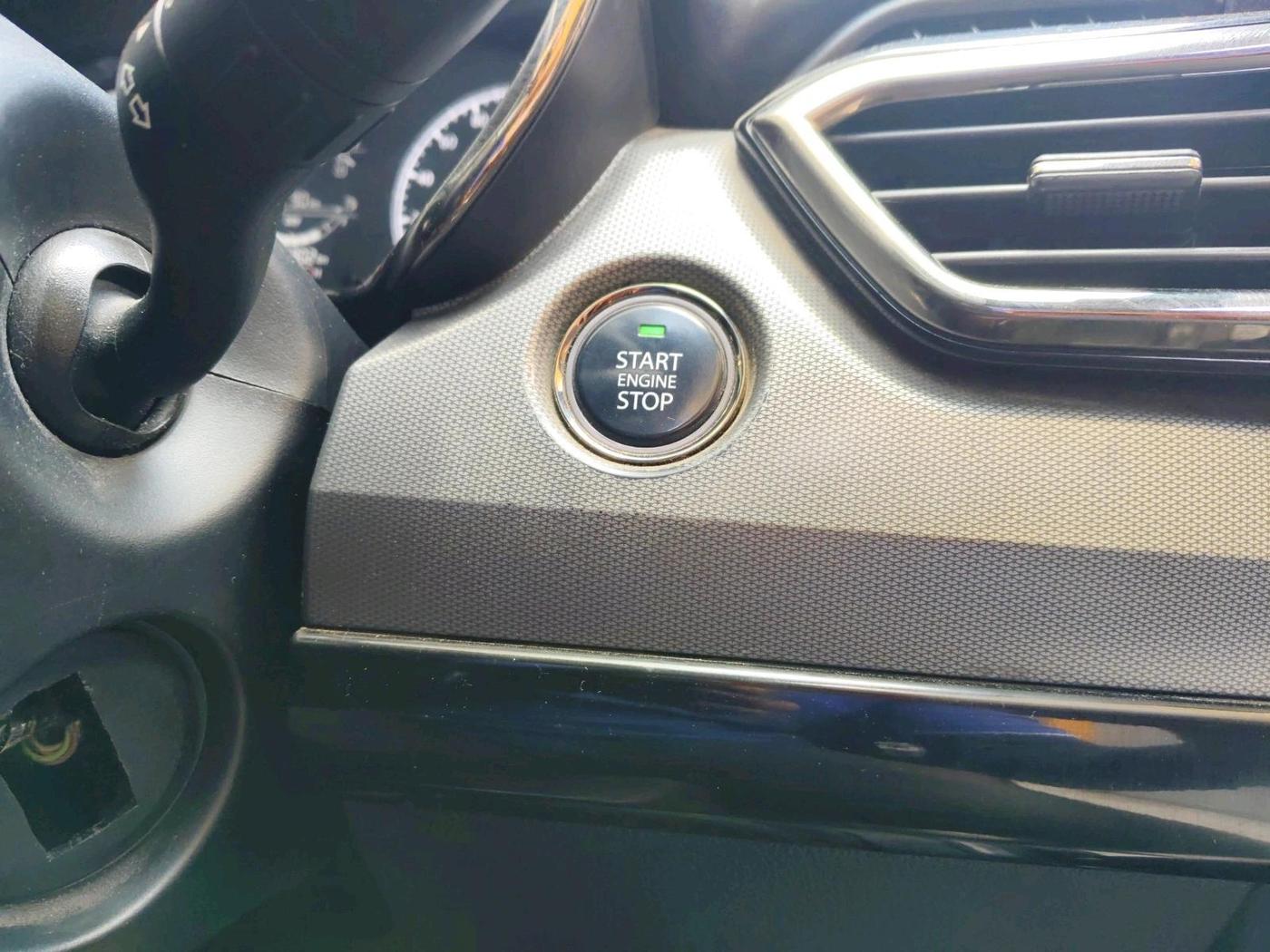 2022 Tata Harrier XTA PLUS 2.0L KRYOTEC DARK EDITION, Diesel, Automatic, 86,902 km, interior
