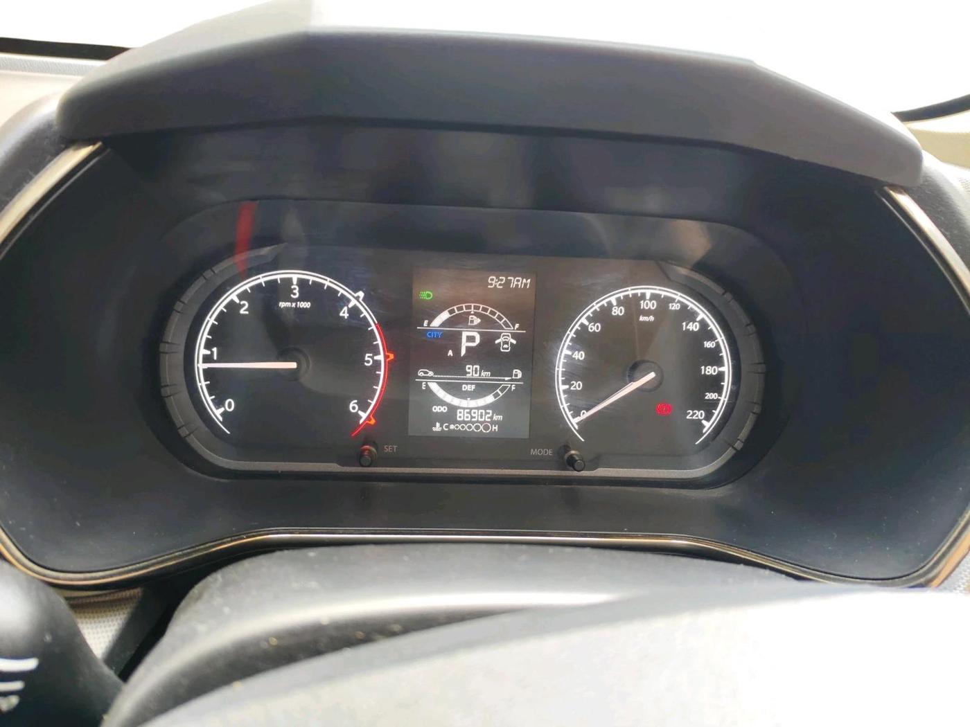 2022 Tata Harrier XTA PLUS 2.0L KRYOTEC DARK EDITION, Diesel, Automatic, 86,902 km, interior
