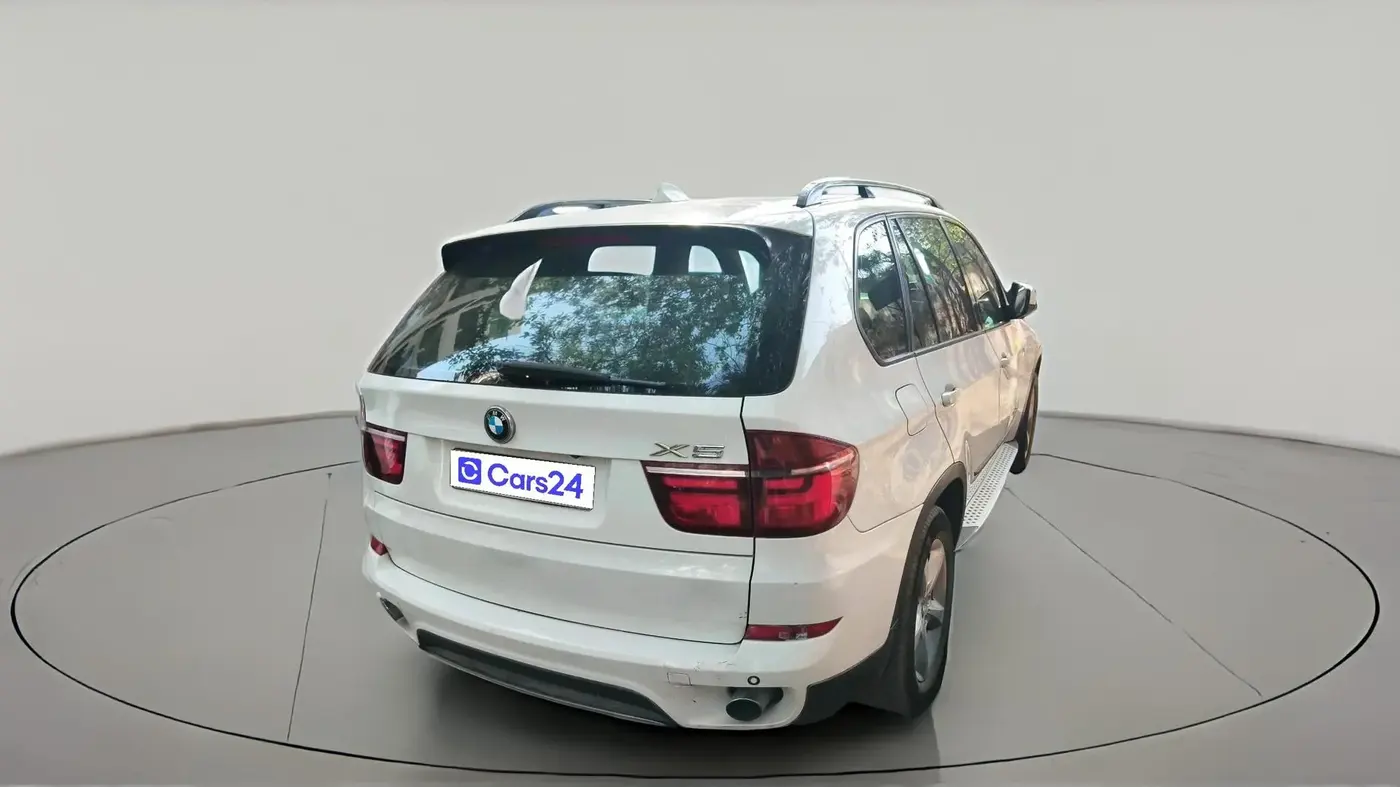 2011 BMW X5 3.0 D, Diesel, Automatic, 1,55,979 km, exterior