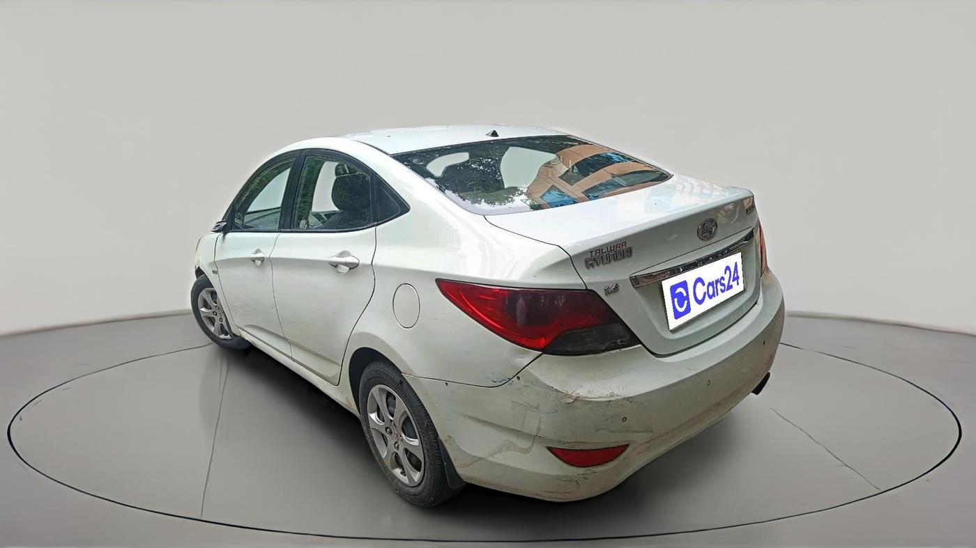 2012 Hyundai Verna FLUIDIC 1.6 CRDI EX, Diesel, Manual, 1,45,761 km, exterior