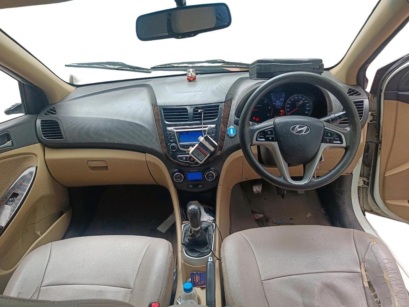 2012 Hyundai Verna FLUIDIC 1.6 CRDI EX, Diesel, Manual, 1,45,761 km, interior