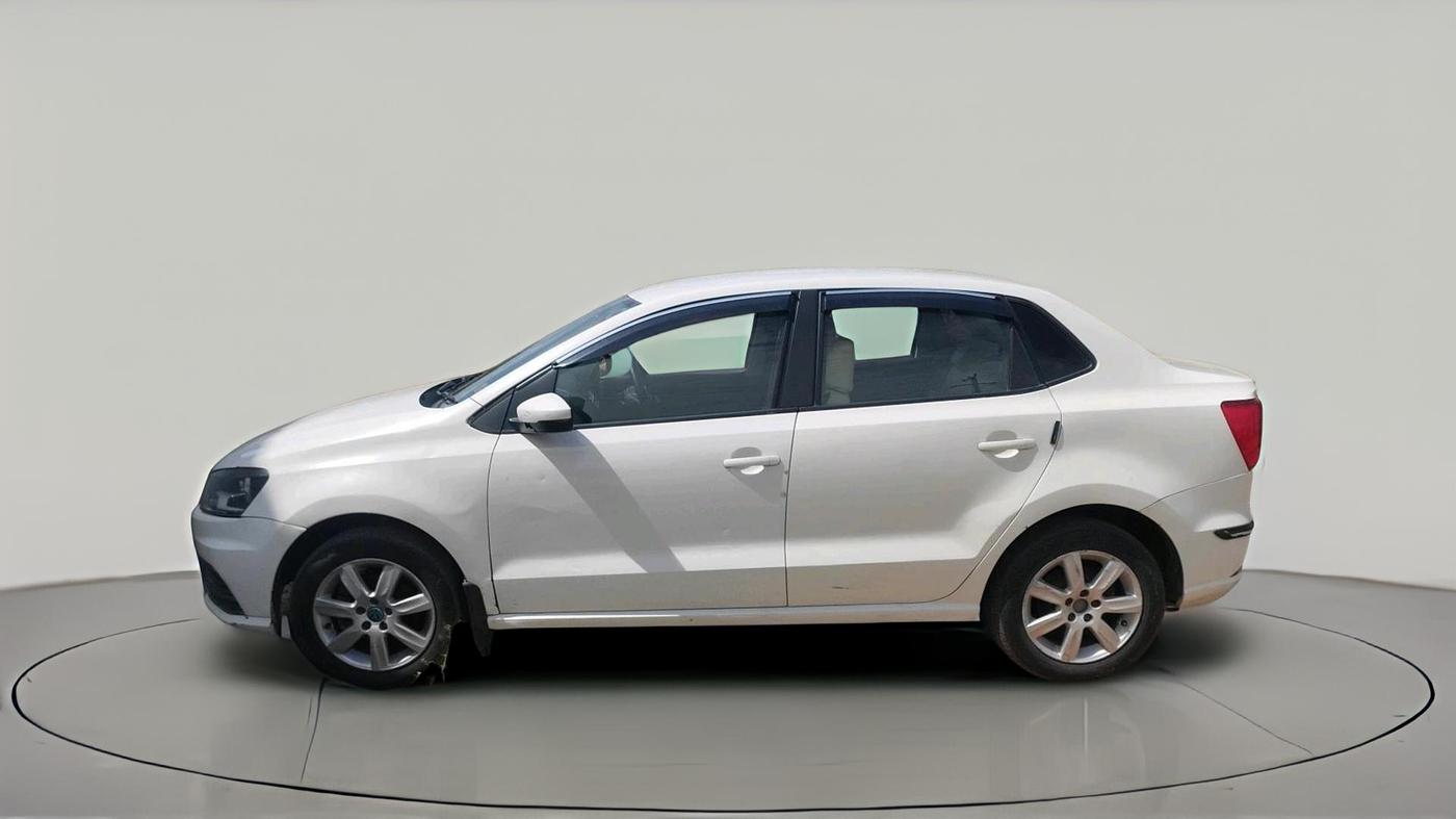 2018 Volkswagen Ameo COMFORTLINE 1.0L, Petrol, Manual, 80,645 km, exterior