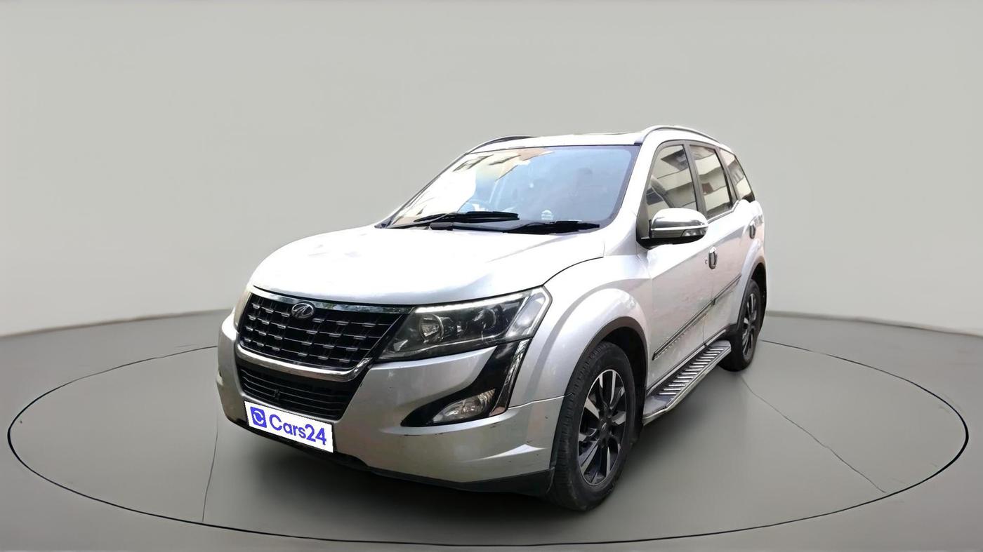2018 Mahindra XUV500 W11, Diesel, Manual, 1,70,455 km, exterior