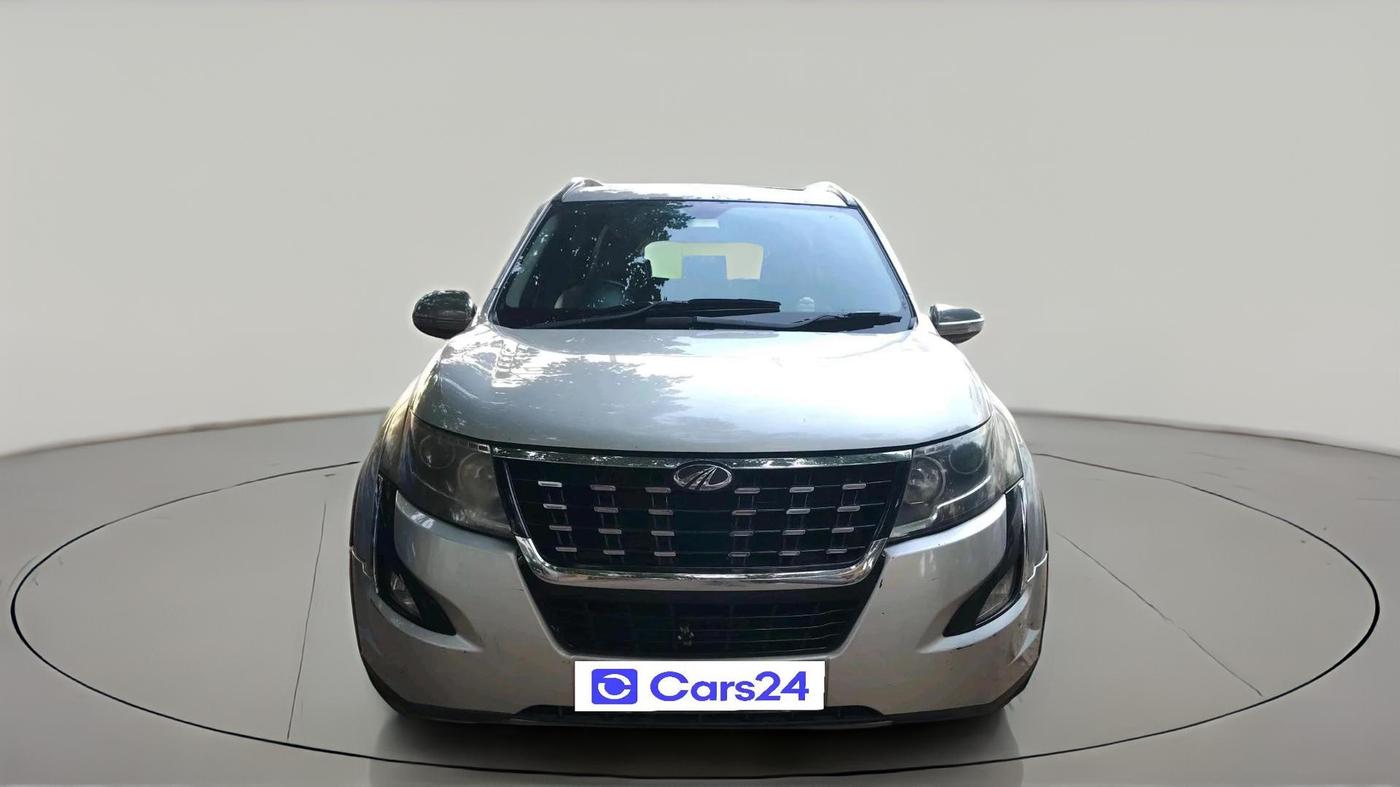 2018 Mahindra XUV500 W11, Diesel, Manual, 1,70,455 km, exterior