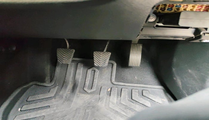 2021 KIA SONET HTK 1.2, Petrol, Manual, 45,859 km, interior