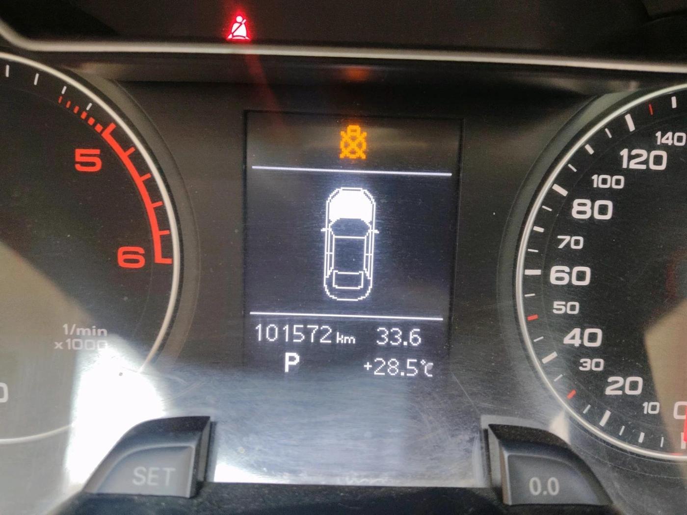 2014 Audi A4 2.0 TDI 174BHP PREMIUM, Diesel, Automatic, 1,01,572 km, interior