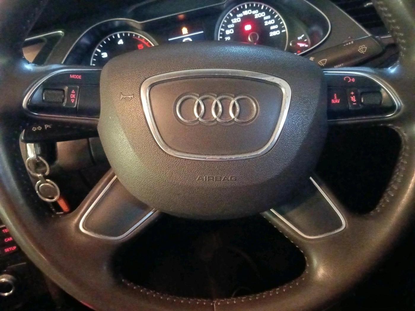 2014 Audi A4 2.0 TDI 174BHP PREMIUM, Diesel, Automatic, 1,01,572 km, interior