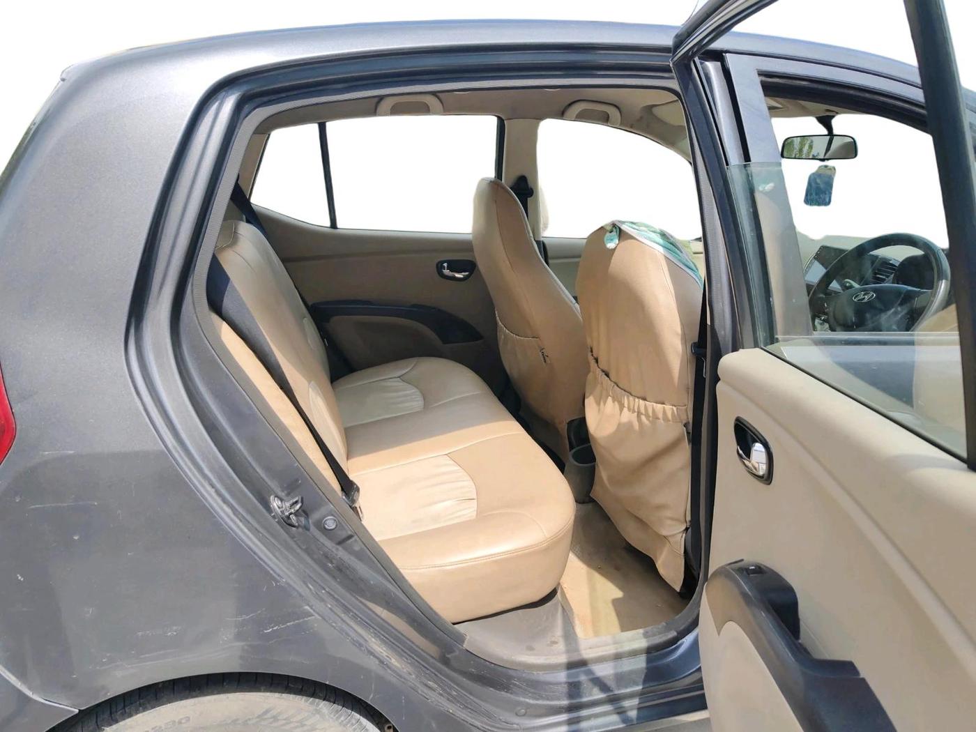 2011 Hyundai i10 MAGNA 1.2, Petrol, Manual, 1,16,218 km, interior