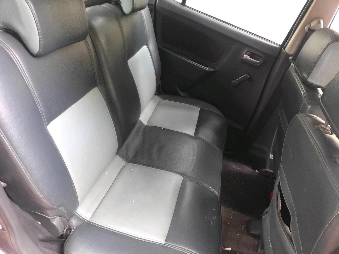 2012 Maruti Wagon R 1.0 LXI LPG, Petrol, Manual, 1,33,125 km, interior