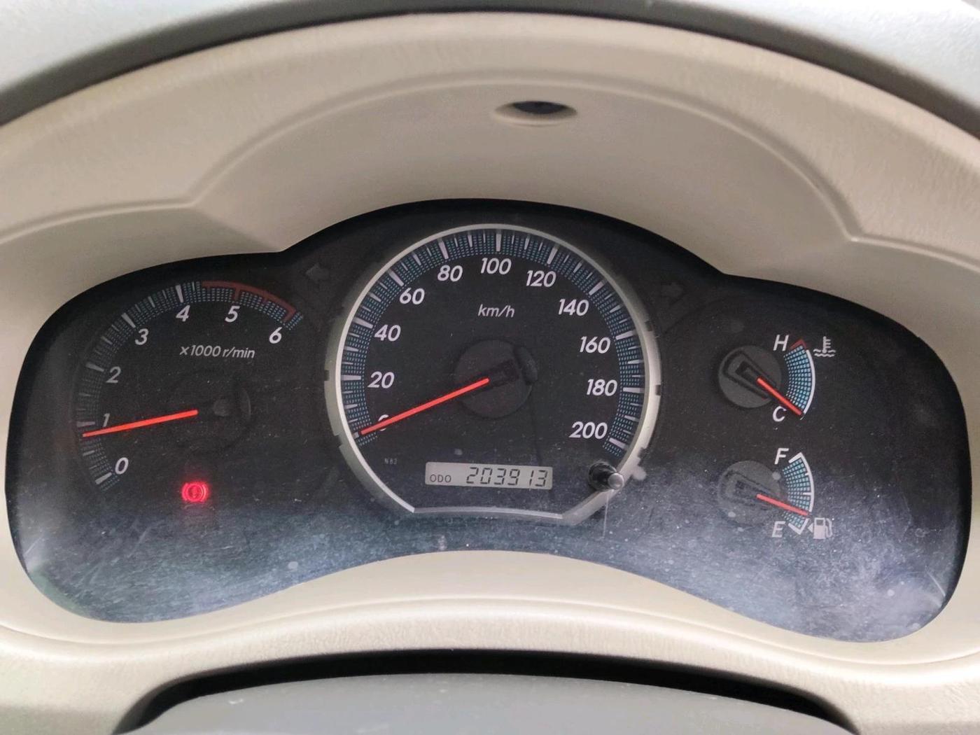 2013 Toyota Innova 2.5 VX 7 STR, Diesel, Manual, 2,03,913 km, interior