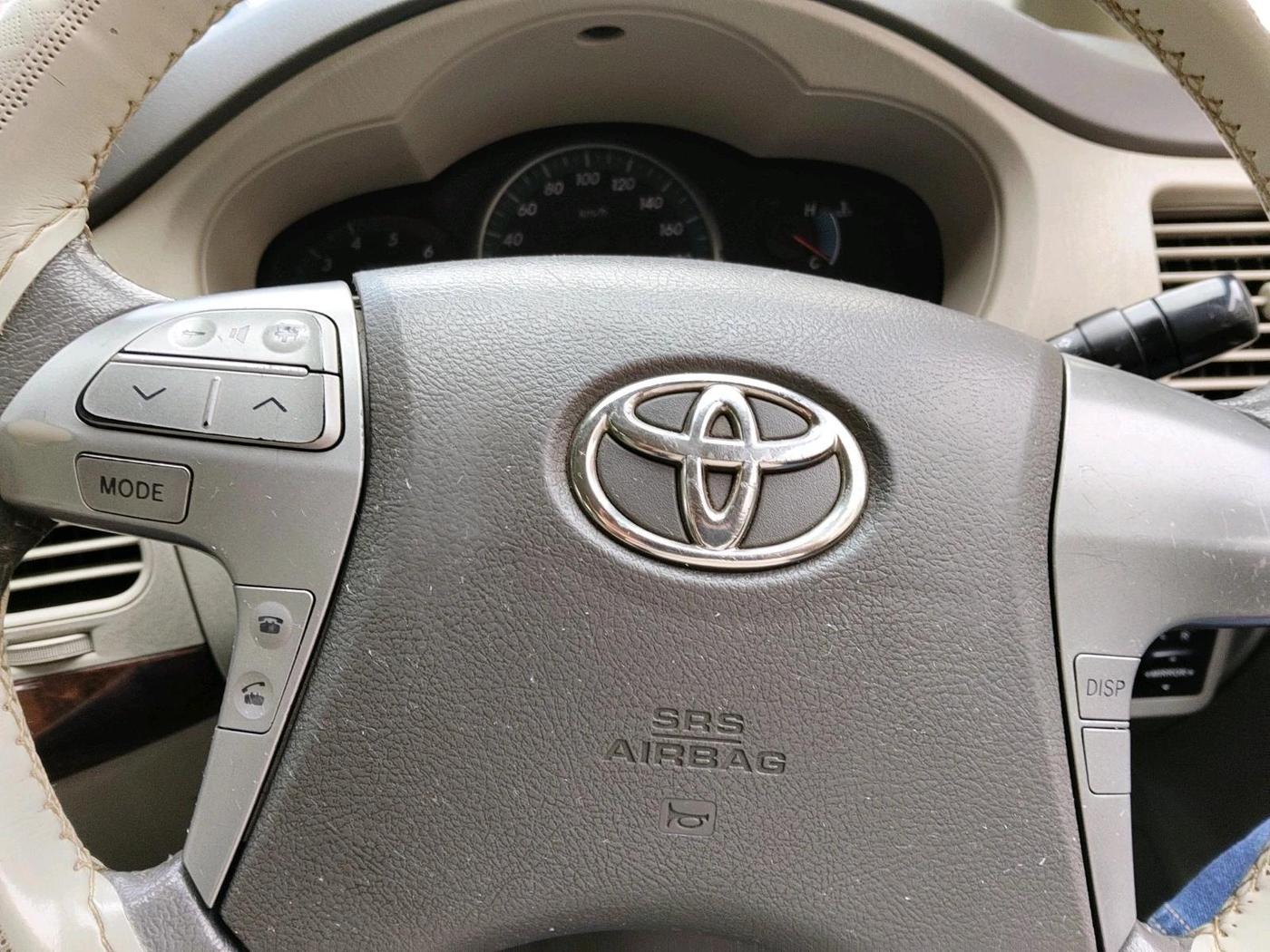 2013 Toyota Innova 2.5 VX 7 STR, Diesel, Manual, 2,03,913 km, interior