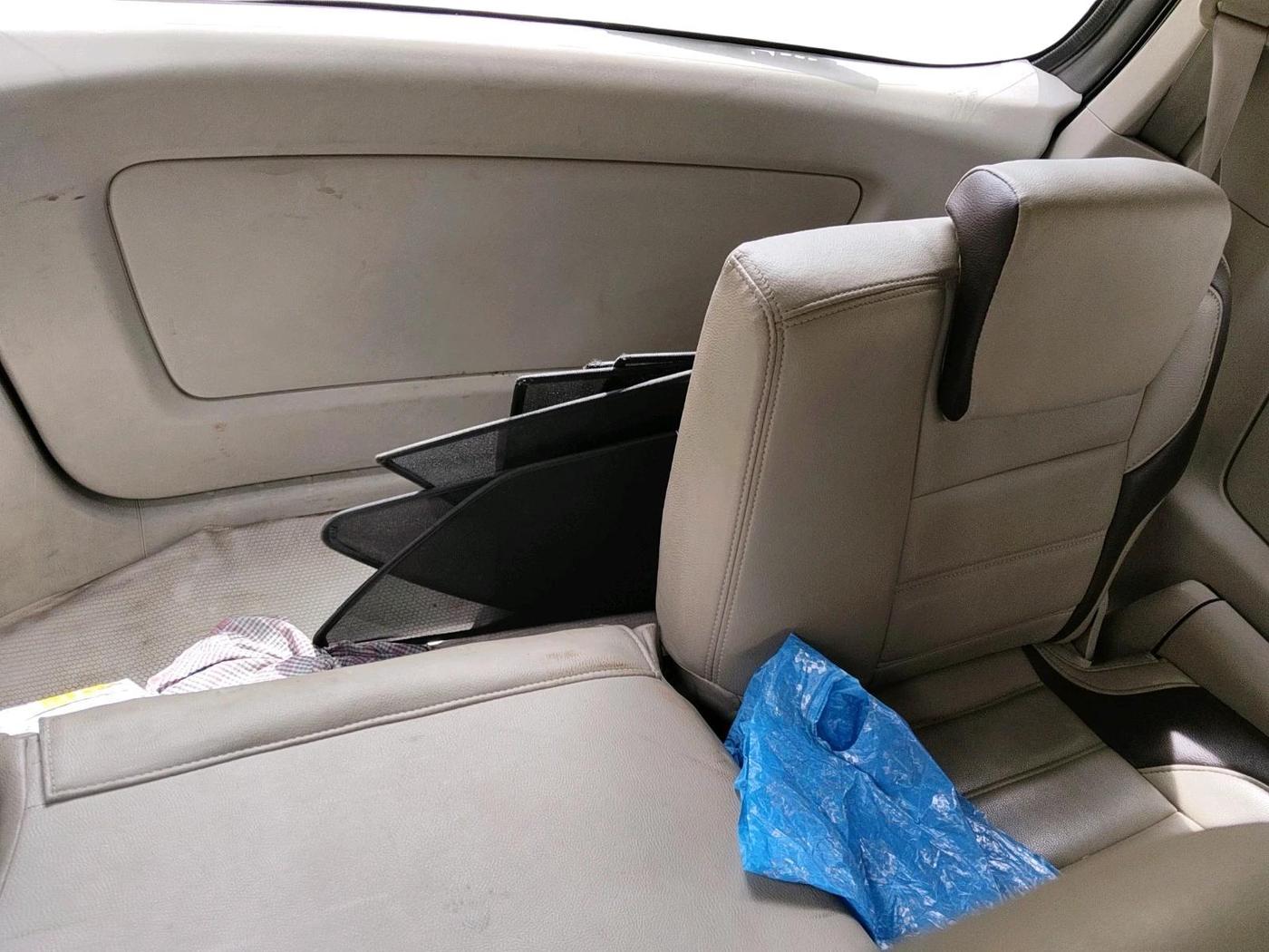 2013 Toyota Innova 2.5 VX 7 STR, Diesel, Manual, 2,03,913 km, interior