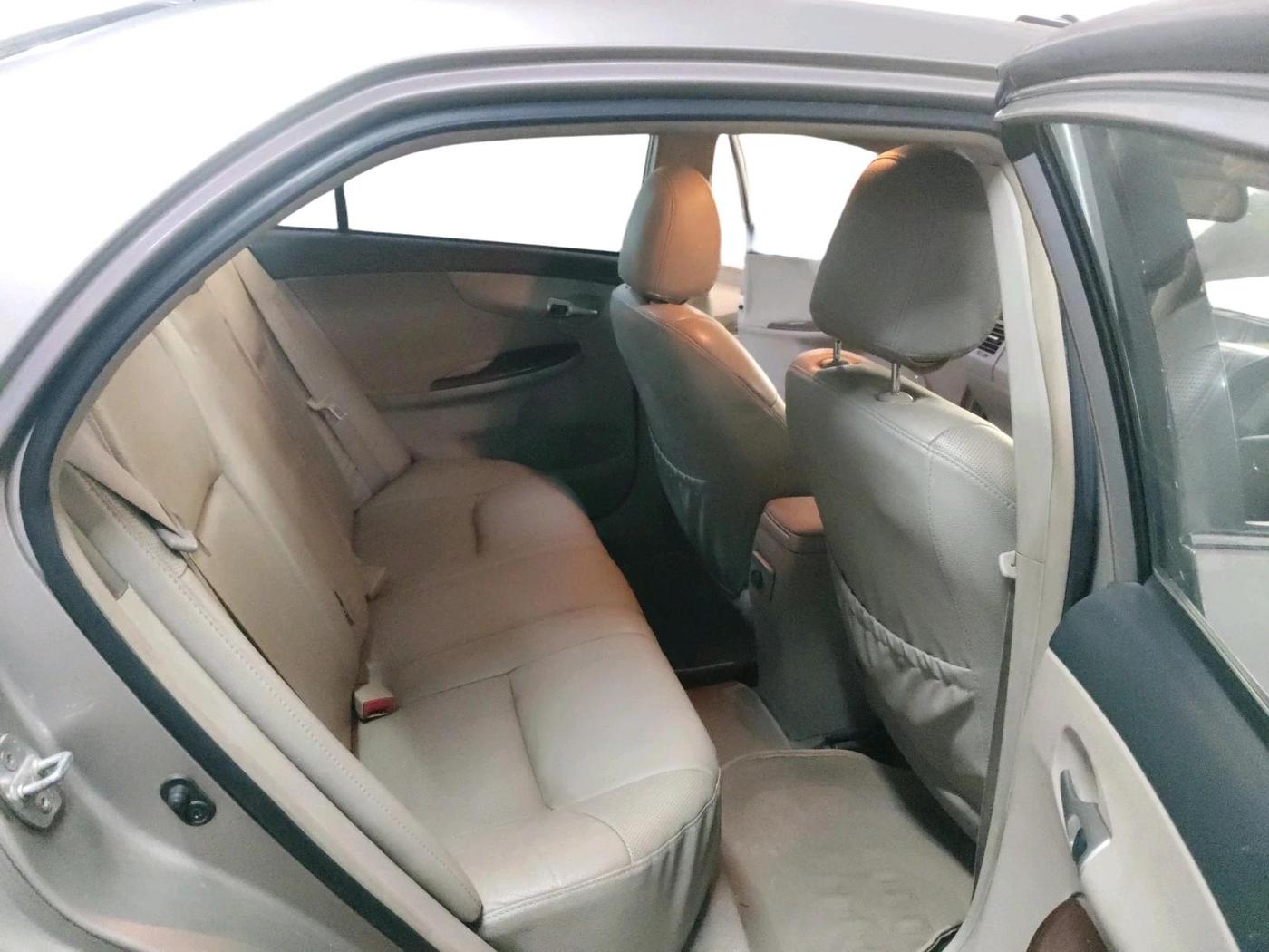 2012 Toyota Corolla Altis G PETROL, Petrol, Manual, 1,30,536 km, interior