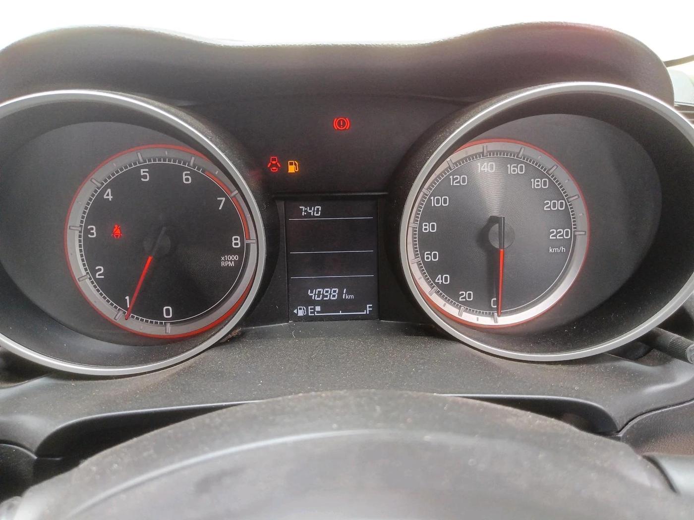 2021 Maruti Swift VXI, Petrol, Manual, 40,981 km, interior