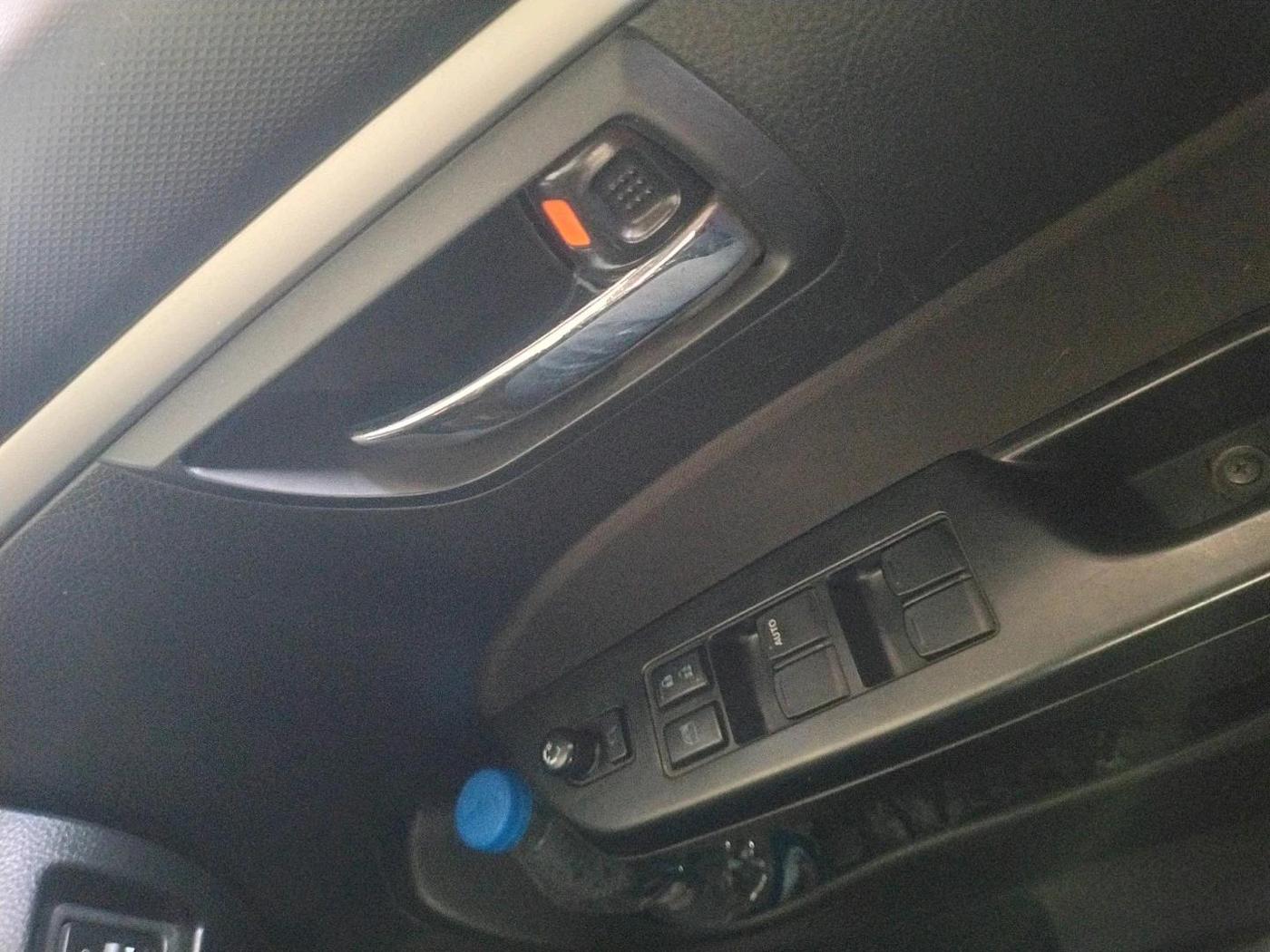 2016 Maruti Swift VXI, Petrol, Manual, 46,966 km, interior