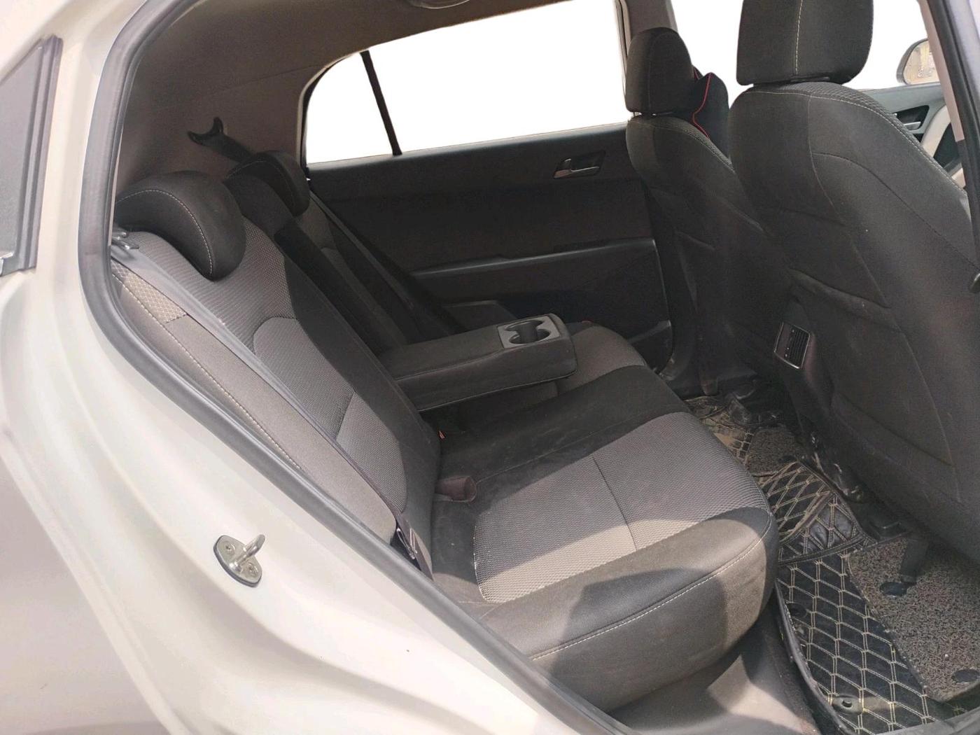 2017 Hyundai Creta S PLUS 1.6 AT DIESEL, Diesel, Automatic, 1,50,997 km, interior