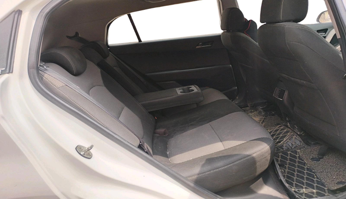 2017 Hyundai Creta S PLUS 1.6 AT DIESEL, Diesel, Automatic, 1,50,997 km, interior