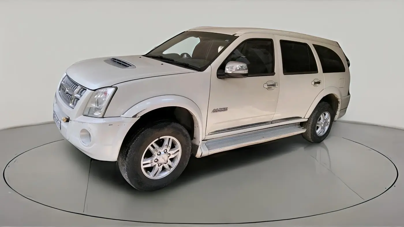2014 ISUZU MU-7 4x2 MT, Diesel, Manual, 1,78,490 km, exterior
