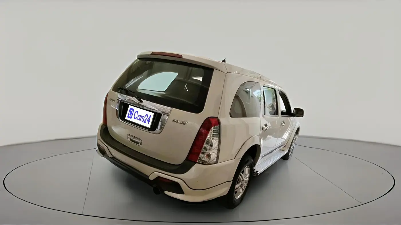 2014 ISUZU MU-7 4x2 MT, Diesel, Manual, 1,78,490 km, exterior