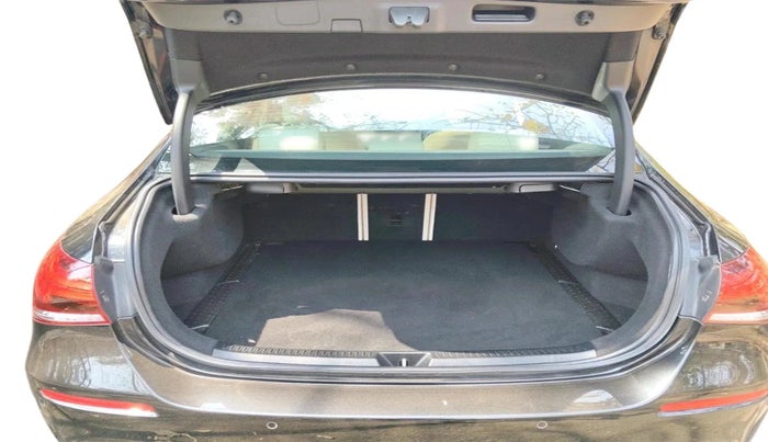 2021 Mercedes Benz A CLASS LIMOUSINE A 200, Petrol, Automatic, 50,221 km, exterior