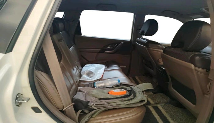2014 Mahindra XUV500 W8, Diesel, Manual, 72,483 km, interior