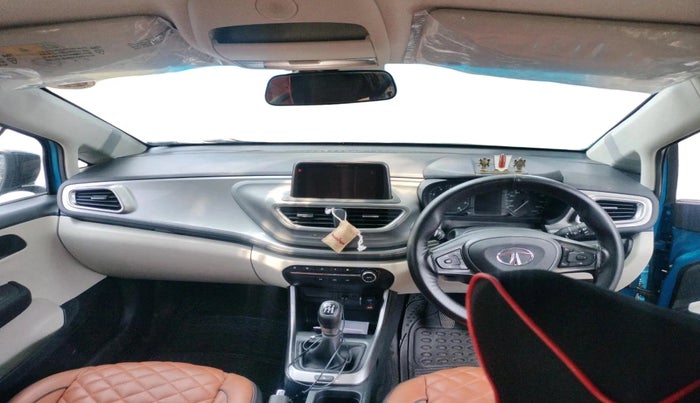 2022 Tata ALTROZ XZ PETROL, Petrol, Manual, 37,616 km, interior
