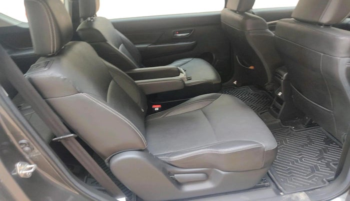 2022 Maruti XL6 ALPHA MT, Petrol, Manual, 1,14,133 km, interior