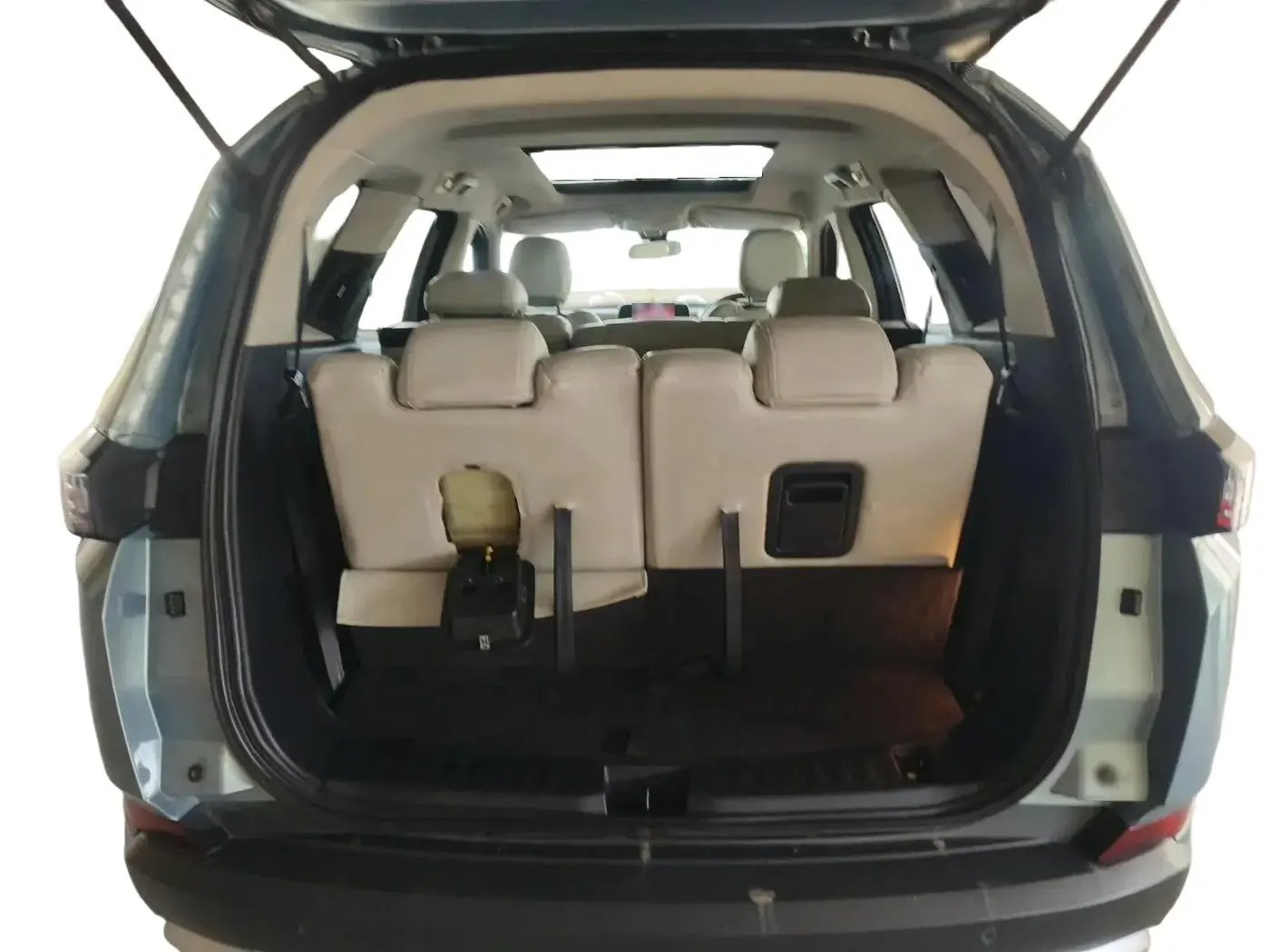 2021 Tata Safari XT PLUS, Diesel, Manual, 1,62,827 km, exterior