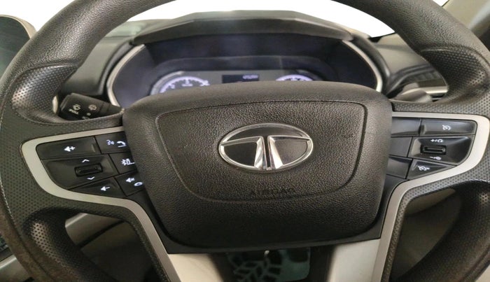 2021 Tata Safari XT PLUS, Diesel, Manual, 1,62,827 km, interior