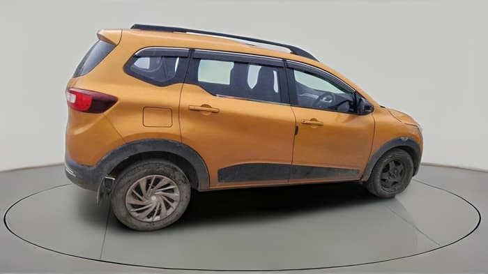 2022 Renault TRIBER RXZ, Petrol, Manual, 76,074 km, exterior