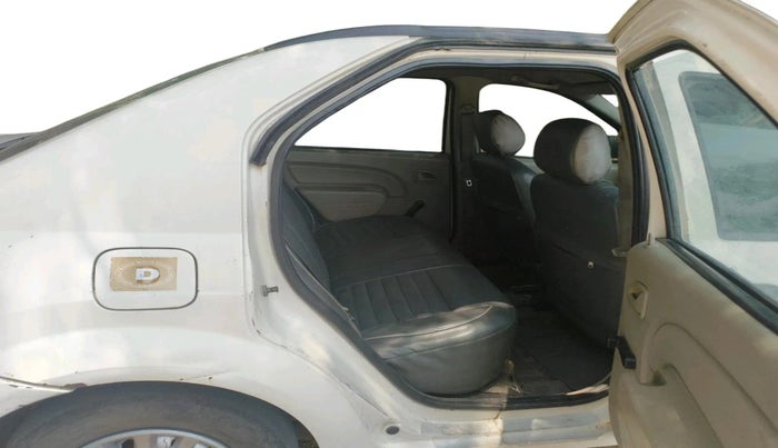 2011 Mahindra Verito D2 BS-III, Diesel, Manual, 1,65,742 km, interior