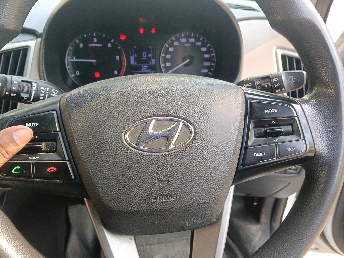 2015 Hyundai Creta SX PLUS AT 1.6 DIESEL, Diesel, Automatic, 2,00,585 km, interior