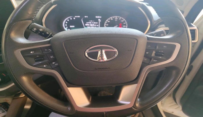 2022 Tata Harrier XZ PLUS 2.0L, Diesel, Manual, 31,347 km, interior