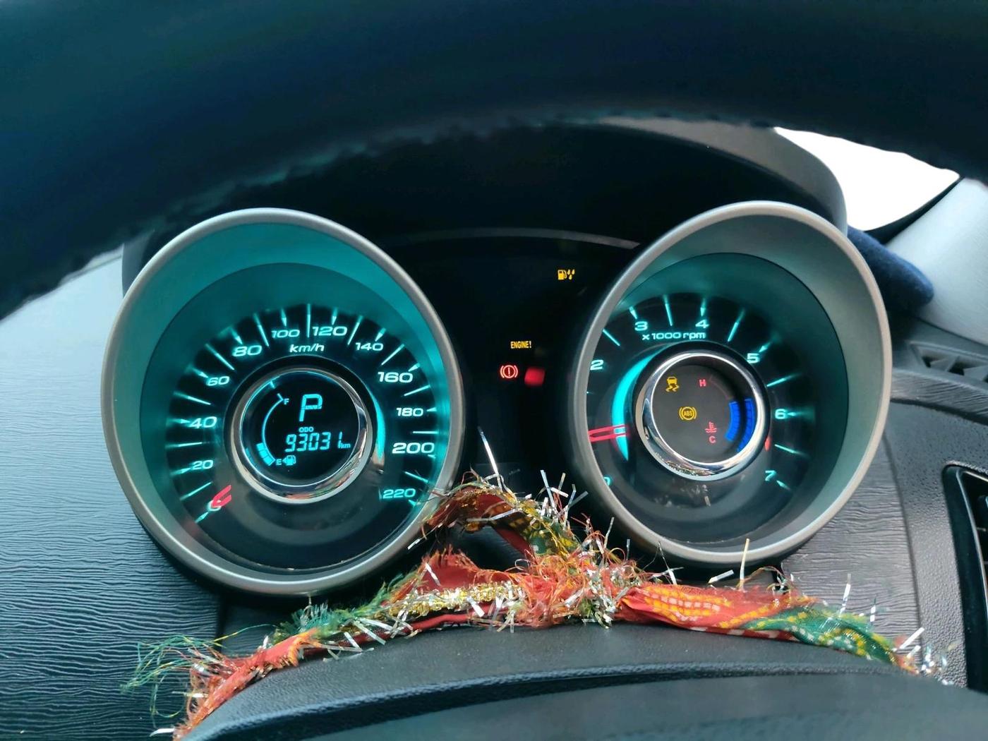 2017 Mahindra XUV500 W6 AT 1.99, Diesel, Automatic, 93,031 km, interior