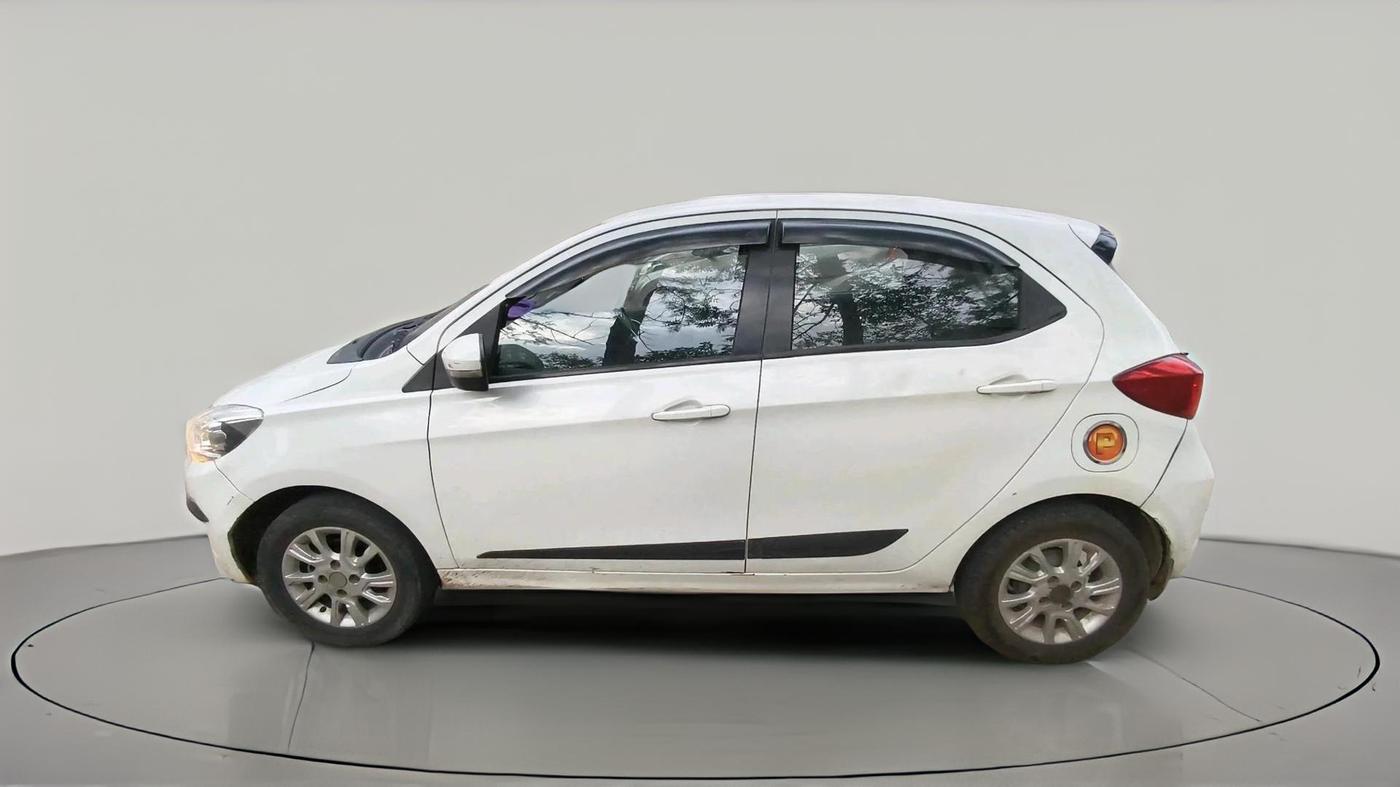 2016 Tata Tiago XZ PETROL, Petrol, Manual, 71,242 km, exterior