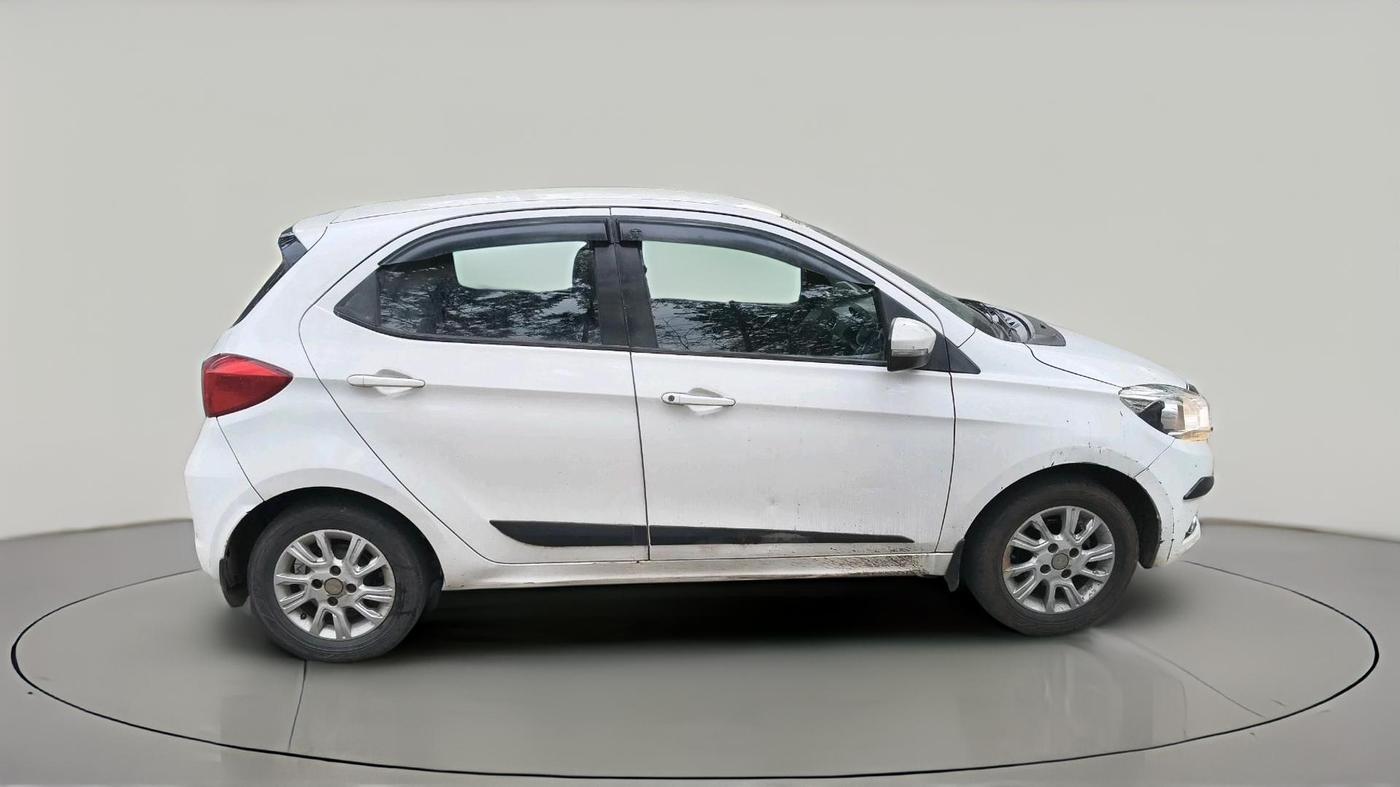 2016 Tata Tiago XZ PETROL, Petrol, Manual, 71,242 km, exterior