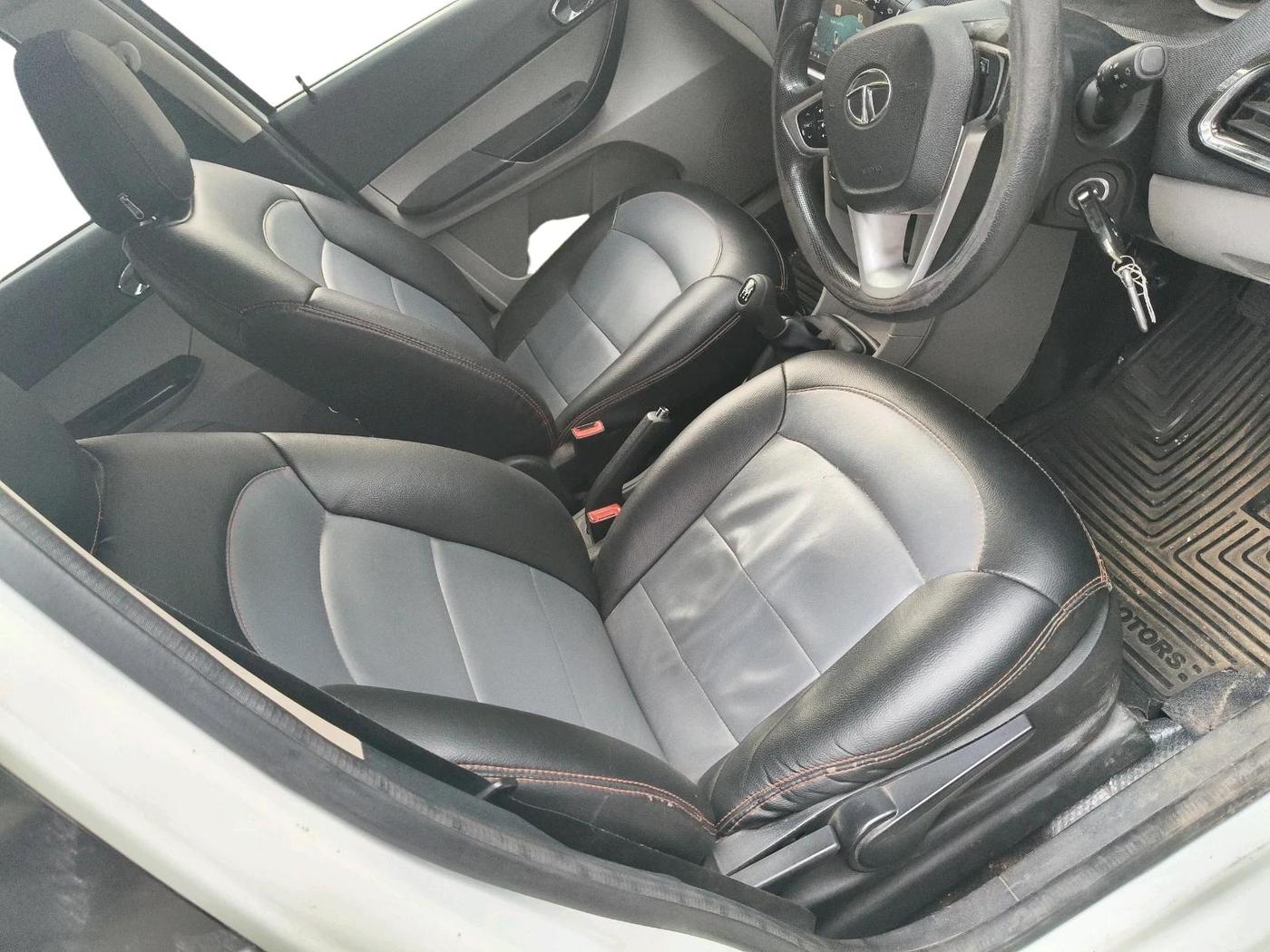 2016 Tata Tiago XZ PETROL, Petrol, Manual, 71,242 km, interior