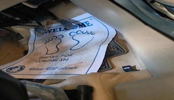 2023 Maruti Dzire VXI CNG, CNG, Manual, 82,324 km, interior