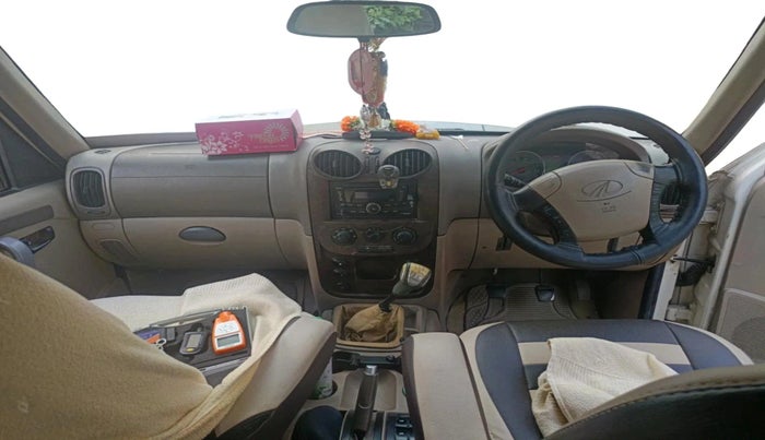 2011 Mahindra Scorpio VLX 2WD AIRBAG BS-III, Diesel, Manual, 1,46,829 km, interior